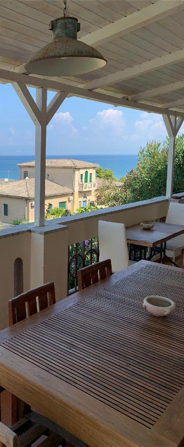 B&B Villa Delle Rondini Vibo Valentia Marina Buitenkant foto