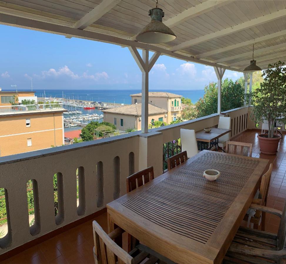 B&B Villa Delle Rondini Vibo Valentia Marina Buitenkant foto
