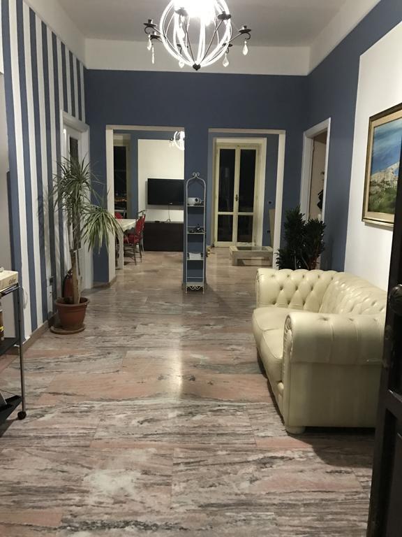 B&B Villa Delle Rondini Vibo Valentia Marina Buitenkant foto
