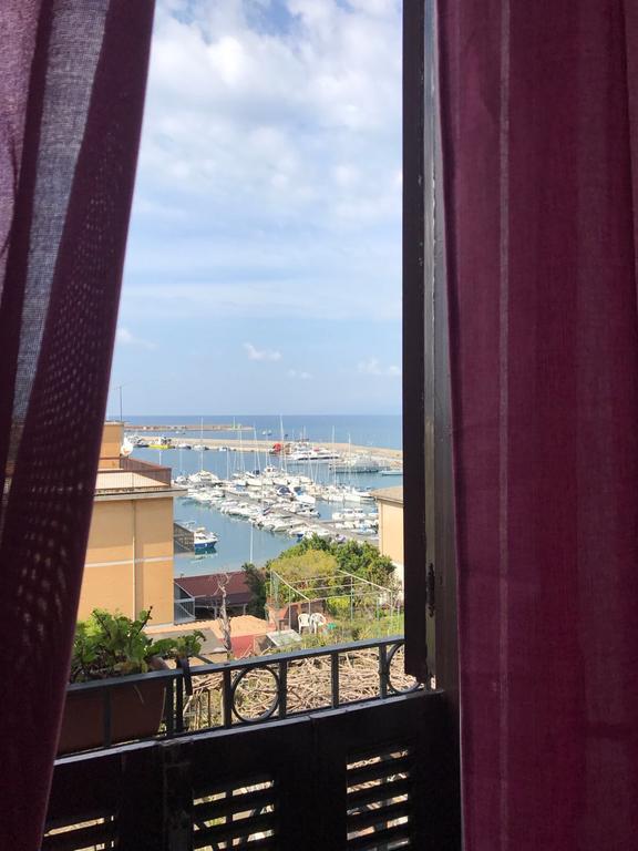 B&B Villa Delle Rondini Vibo Valentia Marina Buitenkant foto