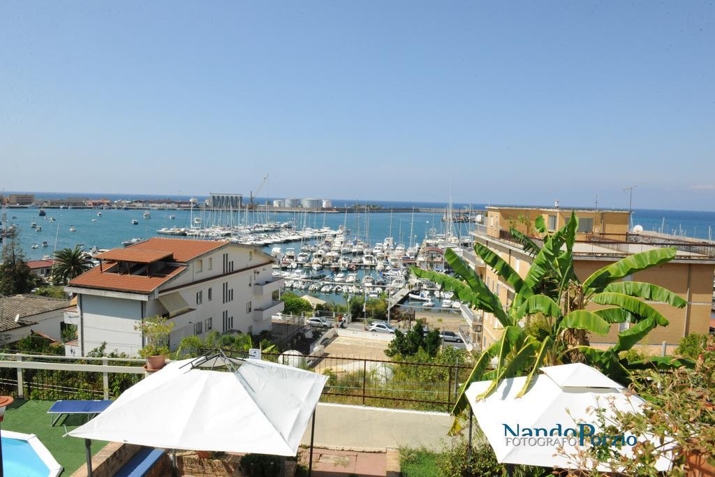 B&B Villa Delle Rondini Vibo Valentia Marina Buitenkant foto