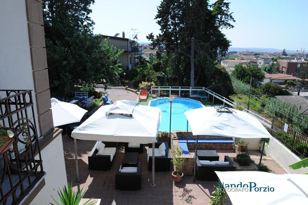 B&B Villa Delle Rondini Vibo Valentia Marina Buitenkant foto