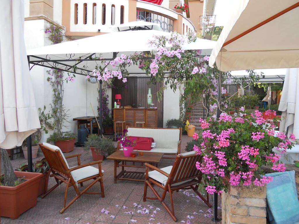 B&B Villa Delle Rondini Vibo Valentia Marina Buitenkant foto